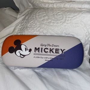 Rare Disney’s Mickey Glasses Case 💖